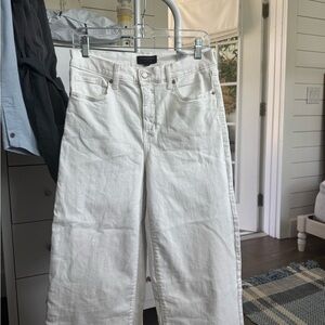 Banana Republic White Straight Leg Jeans New Without Tags. Never worn.